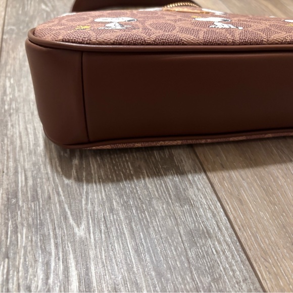 Coach Brown Snoopy Shoulder Bag - Picture 5 of 5